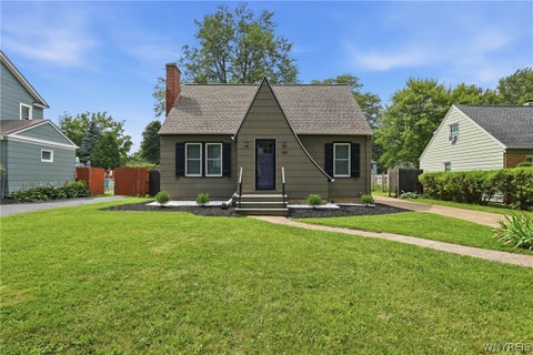 Homes For Sale - 329 Walton Drive<br/> Amherst, NY 14226