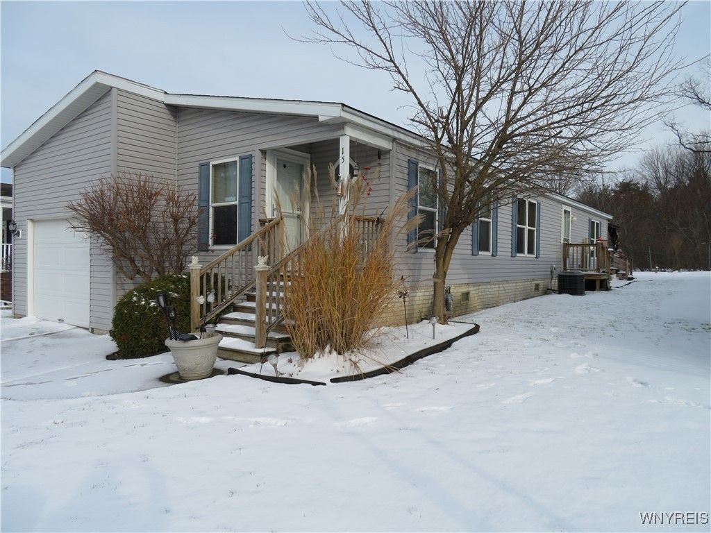 Photo of 5455 Southwestern Boulevard #15, Hamburg, NY 14075 (MLS # B1653161)