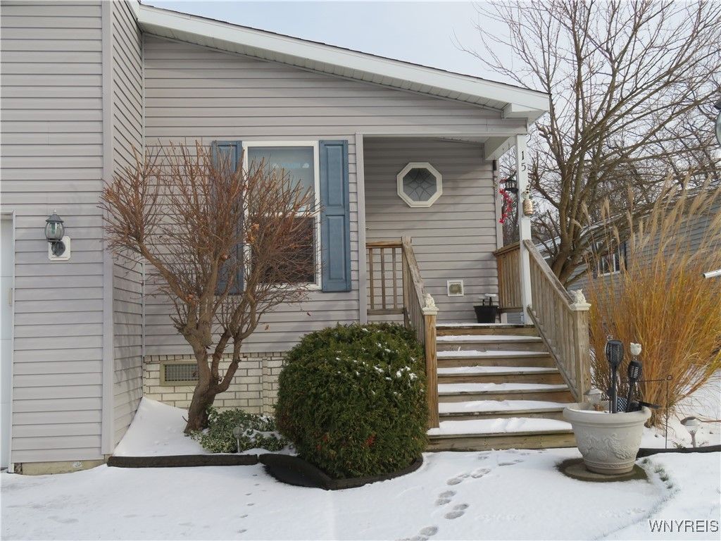 Photo of 5455 Southwestern Boulevard #15, Hamburg, NY 14075 (MLS # B1653161)