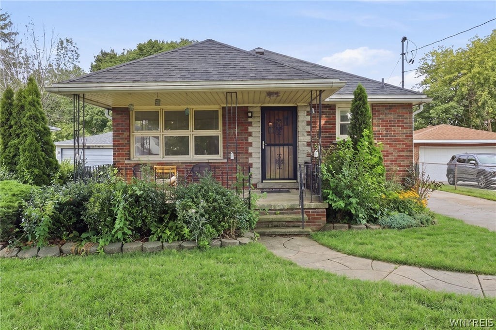 Photo of 415 73rd Street, Niagara Falls, NY 14304 (MLS # B1704678)