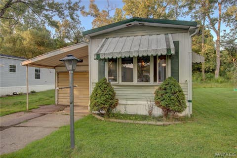 Photo of 1005 Wish Circle, Aurora, NY 14052 (MLS # B1706627)