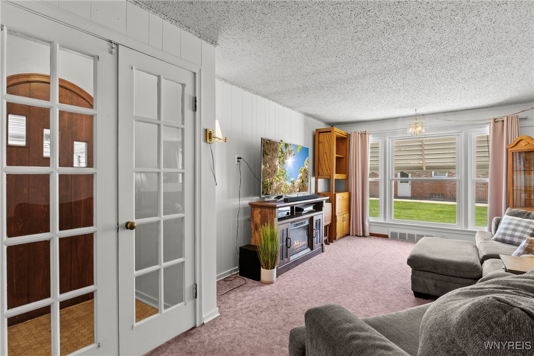 988 Cleveland Drive, Cheektowaga, New York image 5