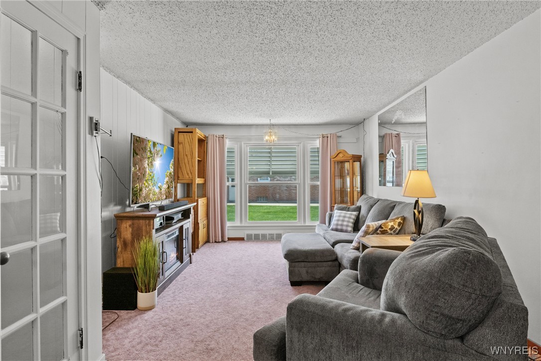 988 Cleveland Drive, Cheektowaga, New York image 6
