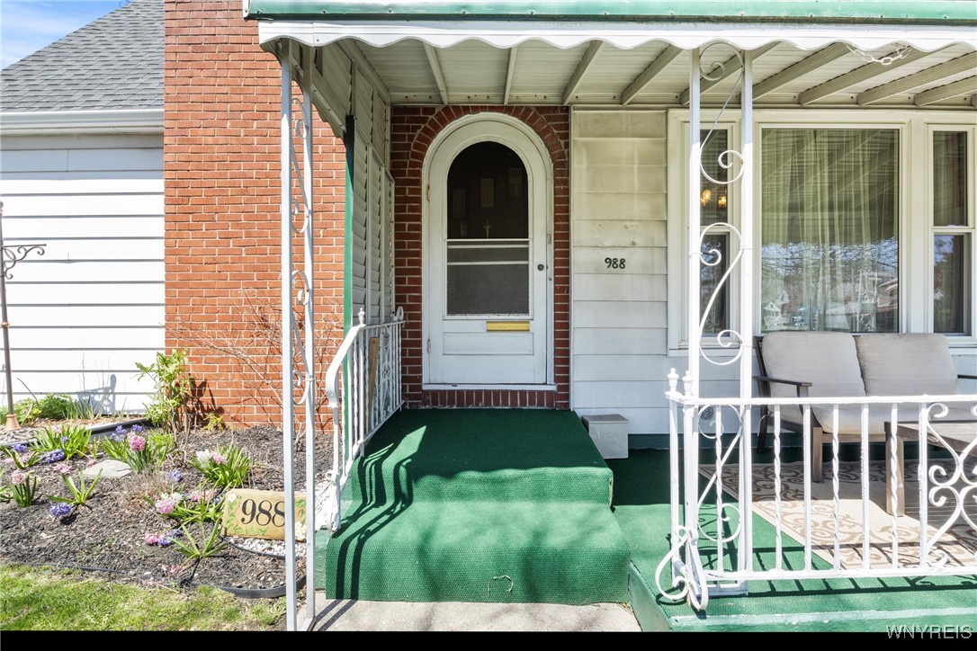 988 Cleveland Drive, Cheektowaga, New York image 3