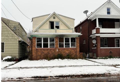 Multifamily For Sale - 2204 Woodlawn Avenue<br/> Niagara County, Niagara Falls, NY 14301