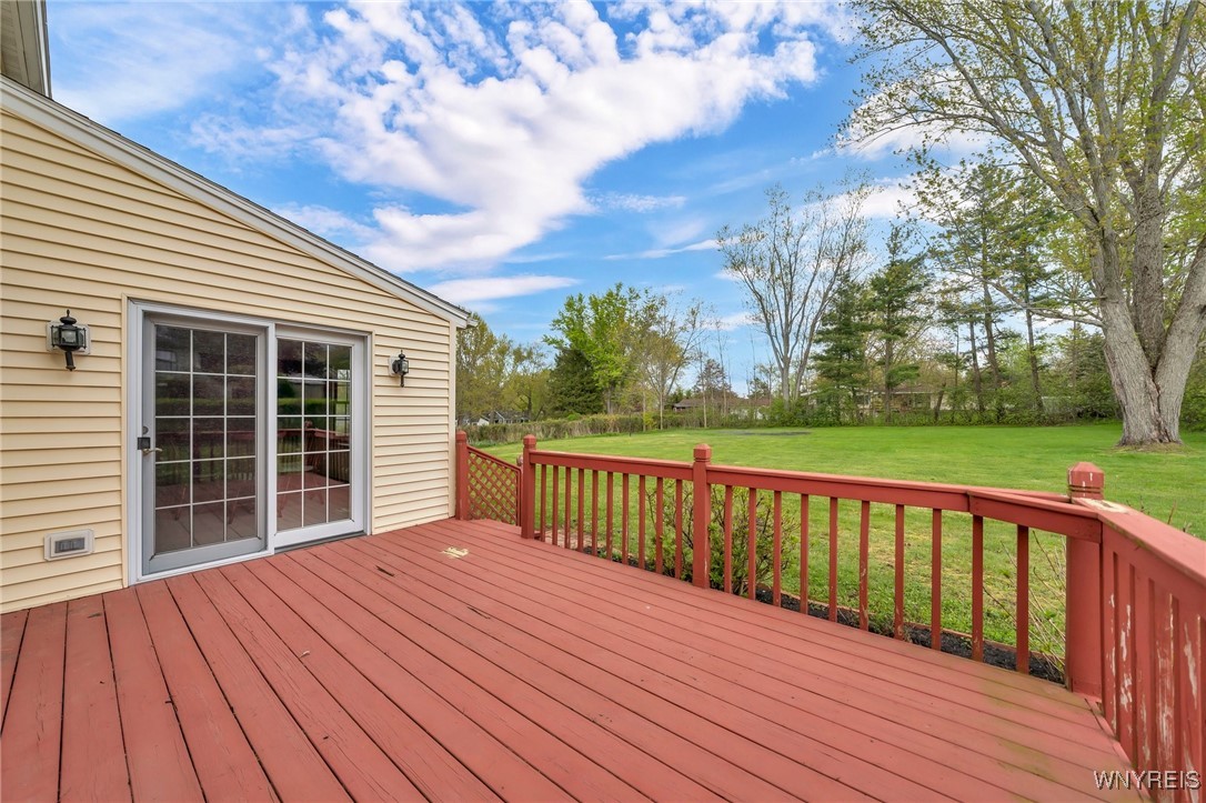 6699 Vail Drive, Hamburg, New York image 37