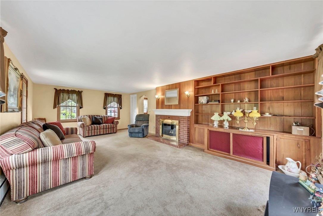 6699 Vail Drive, Hamburg, New York image 18
