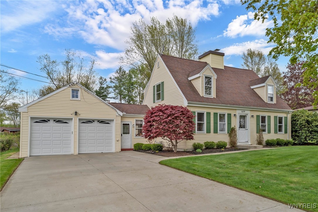 6699 Vail Drive, Hamburg, New York image 1