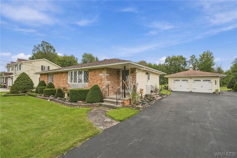 Tiny photo for 2746 Homeyer Road, Wheatfield, NY 14120 (MLS # B1715316)