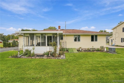 Tiny photo for 2746 Homeyer Road, Wheatfield, NY 14120 (MLS # B1715316)