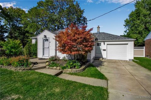 22 Grant Street Lancaster NY 14086