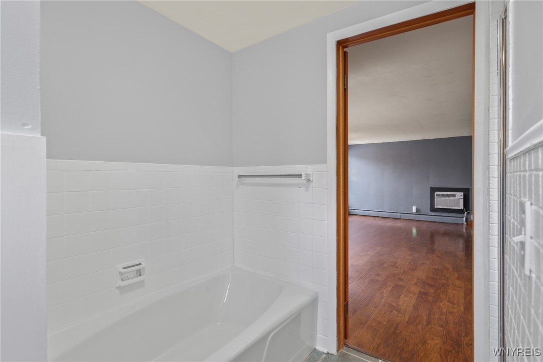 722 College Ter Terrace, Niagara Falls, New York image 47