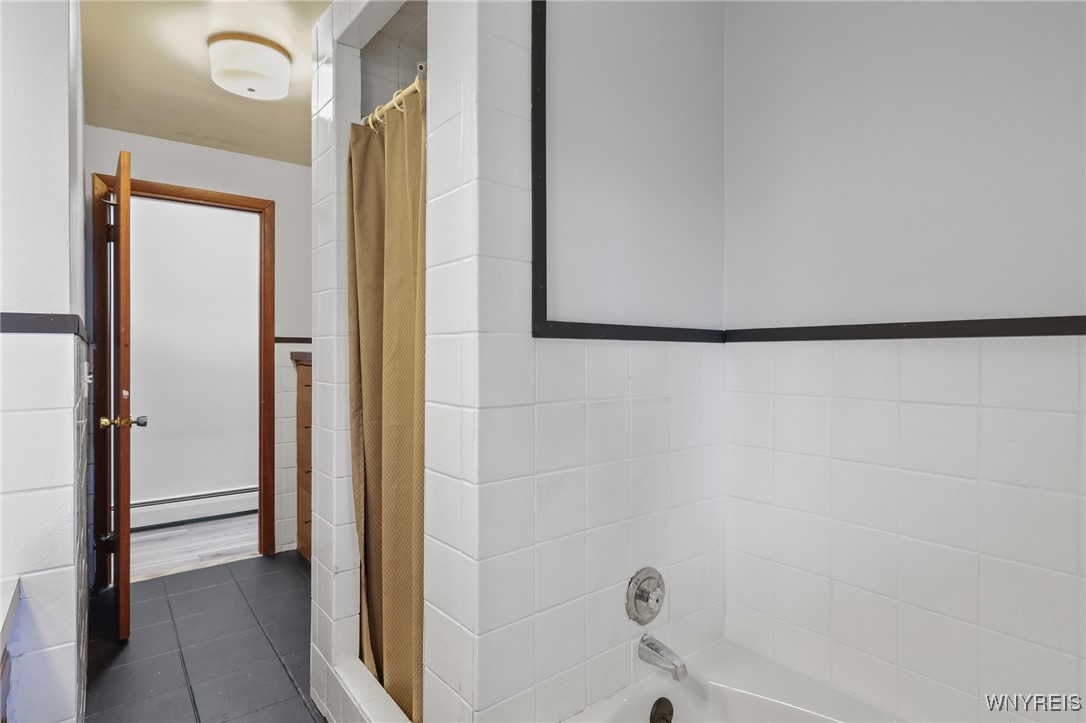 722 College Ter Terrace, Niagara Falls, New York image 30