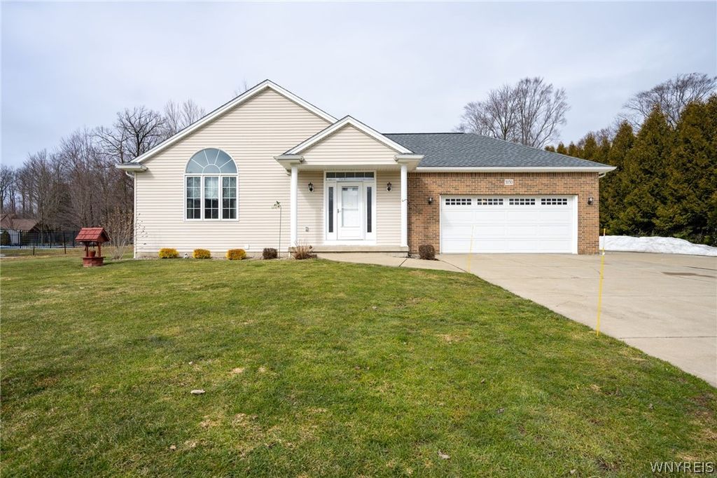 Photo of 3050 Hillbrook Drive, Eden, NY 14057 (MLS # B1663809)