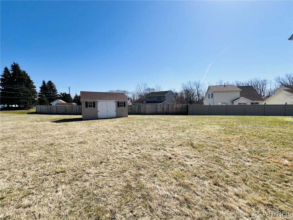 293 Crabapple Lane, Cheektowaga, New York image 24
