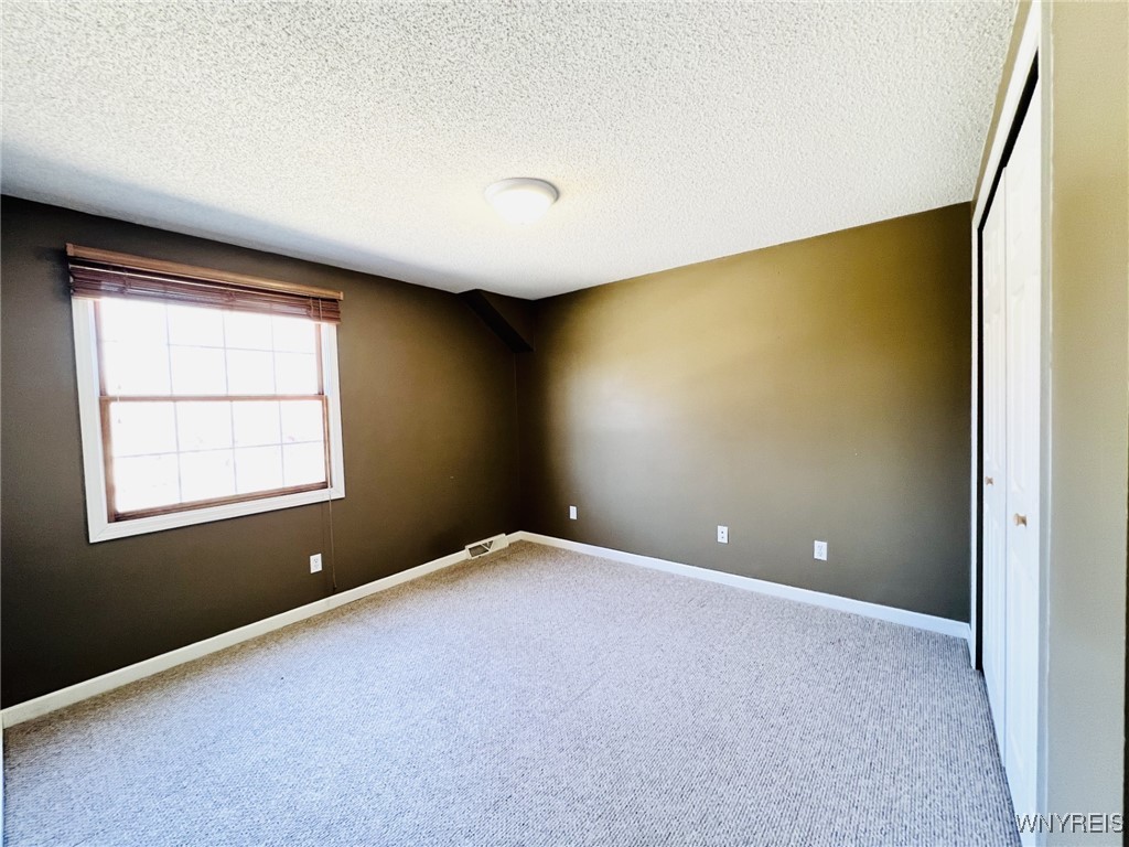 293 Crabapple Lane, Cheektowaga, New York image 17