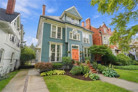 Tiny photo for 22 Oakland Place, Buffalo, NY 14222 (MLS # B1715895)