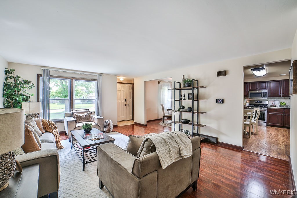 305 Vine Lane