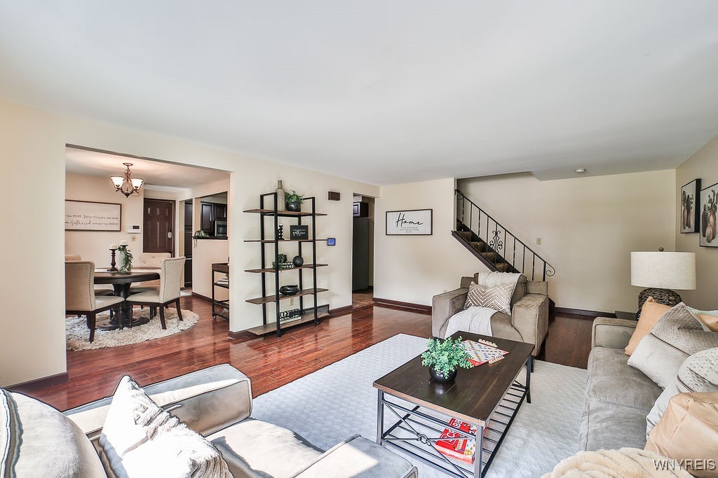 305 Vine Lane