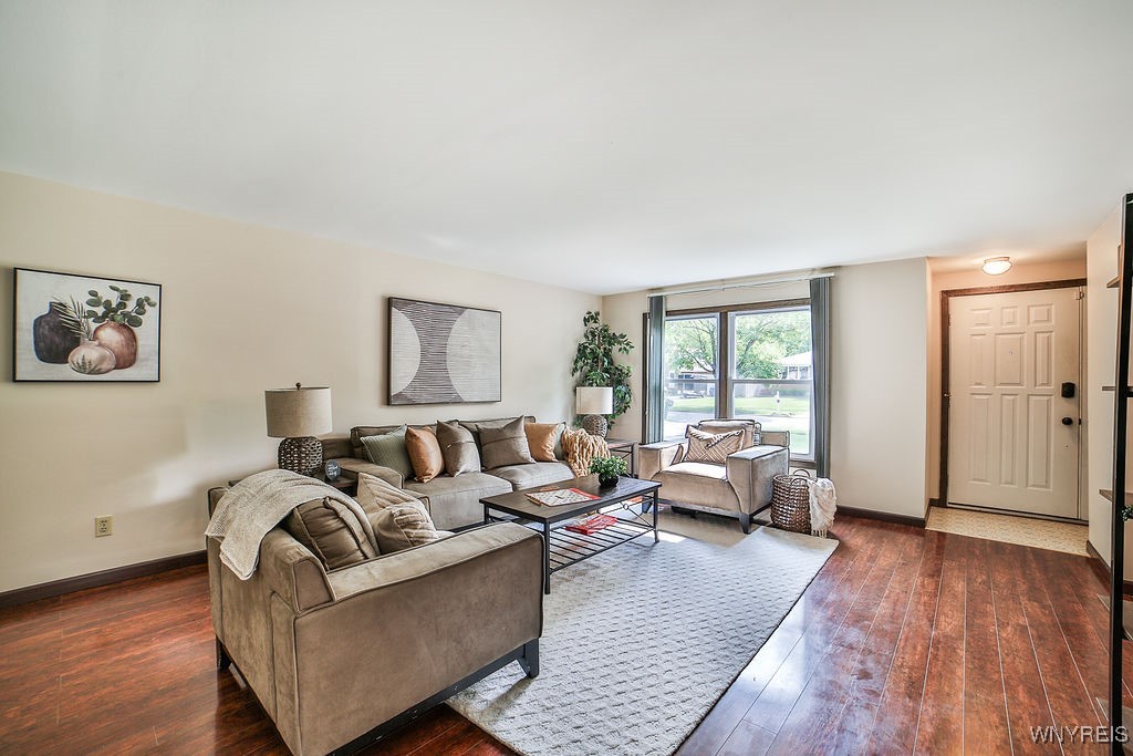 305 Vine Lane