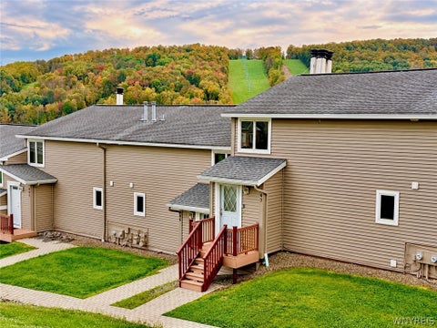 Townhouse For Sale - 407 Deer Crossing Road<br/> Ellicottville, NY 14731