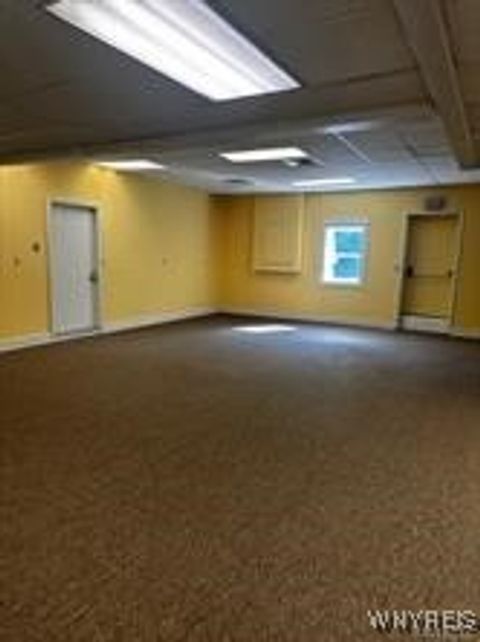 Tiny photo for 586 Main st units 3 & 4 St, Aurora, NY 14052 (MLS # B1654866)