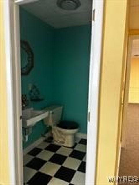 Tiny photo for 586 Main st units 3 & 4 St, Aurora, NY 14052 (MLS # B1654866)