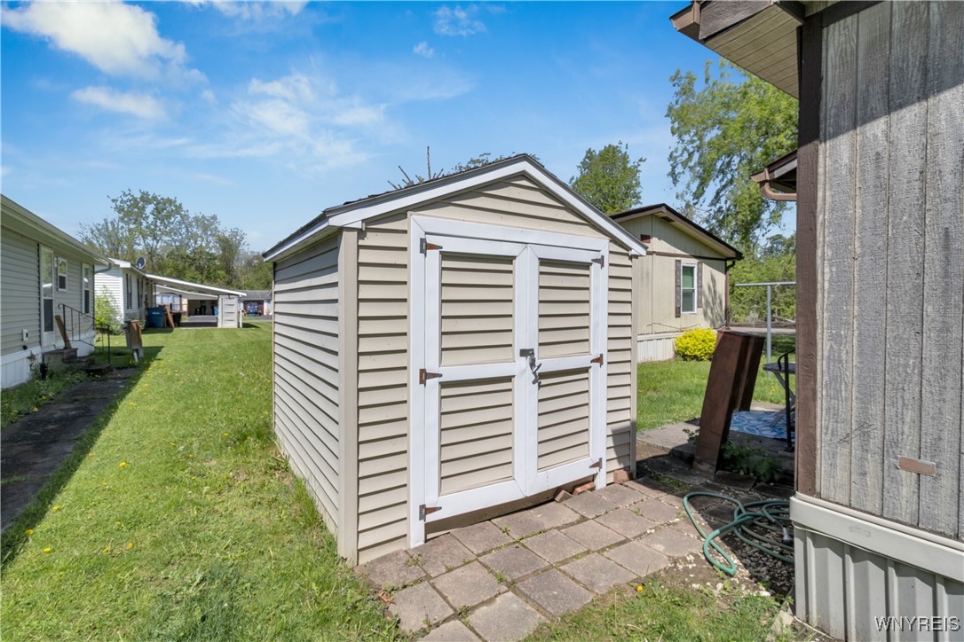 1405 Elderberry Pl, Niagara Falls, New York image 41