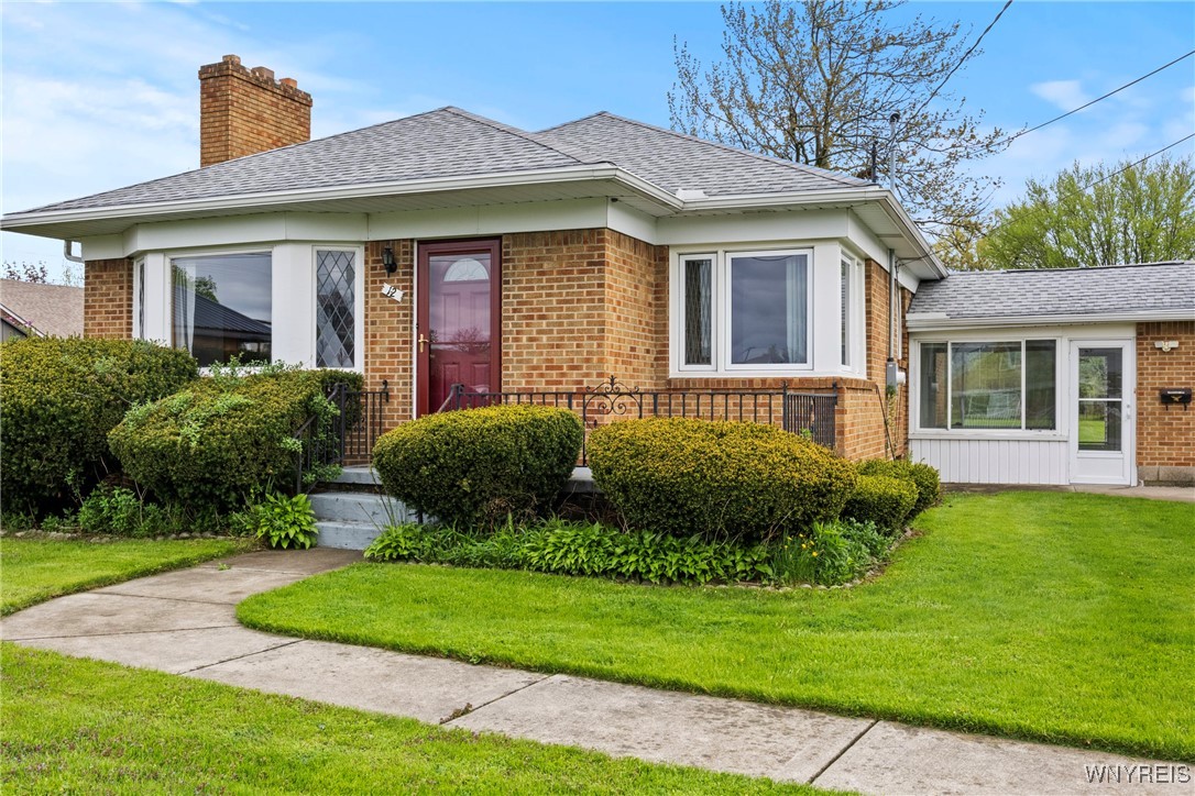 12 Veterans Place, Cheektowaga, New York image 1