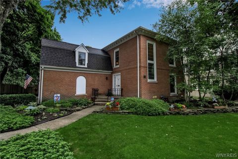 Photo of 72 Cleveland Avenue, Buffalo, NY 14222 (MLS # B1548997)