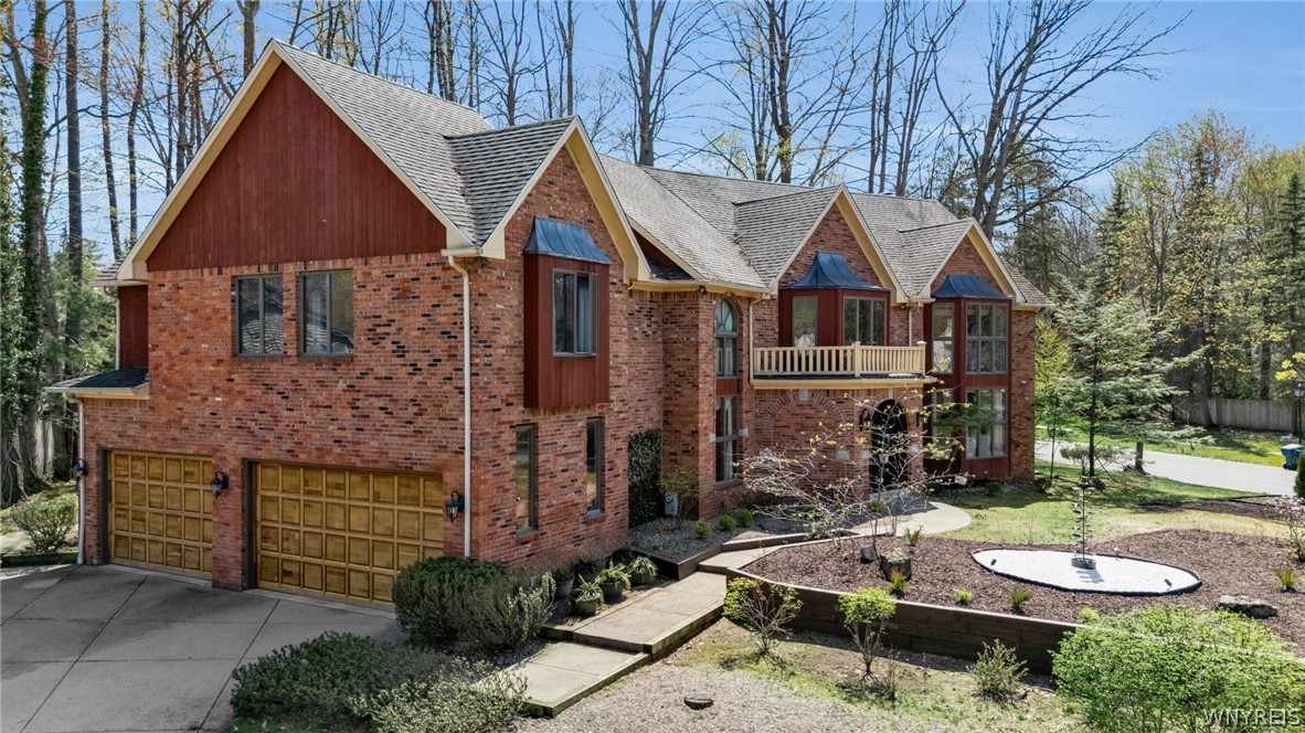 7 Deer Run Court