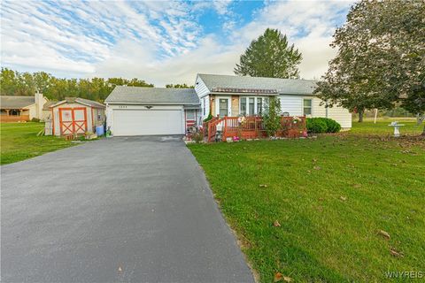 Homes For Sale - 7233 Ridge Road<br/> Newfane, NY 14094