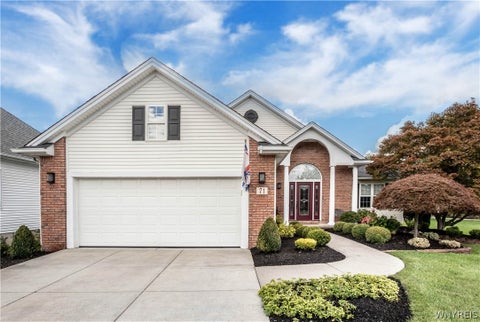 Photo of 71 Steinway Court, Amherst, NY 14221 (MLS # B1714398)