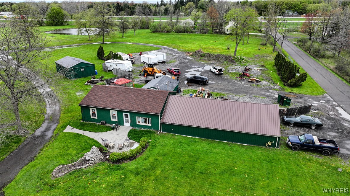 2572 Lakeview Road, Hamburg, New York image 1
