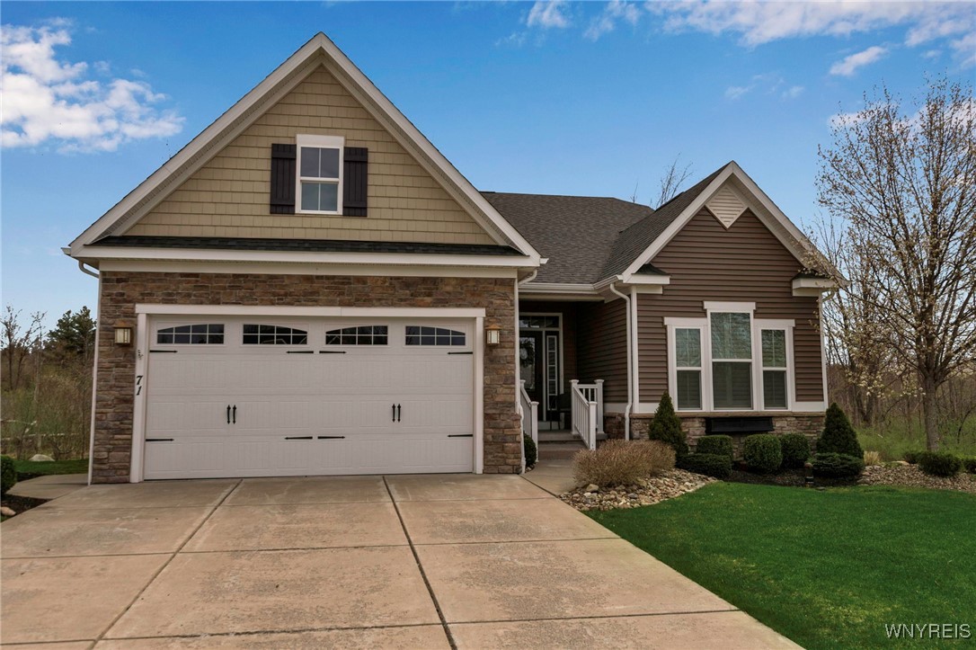 71 Sonnet Drive, Orchard Park, New York image 1