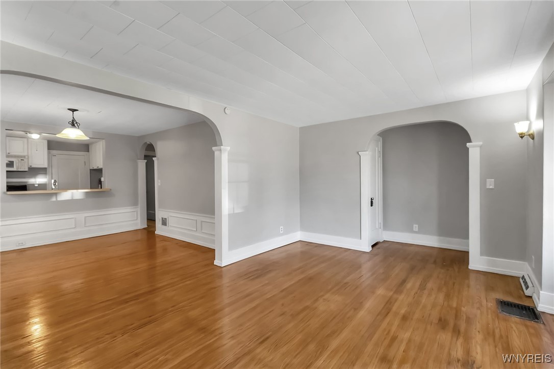 4 Avery Avenue