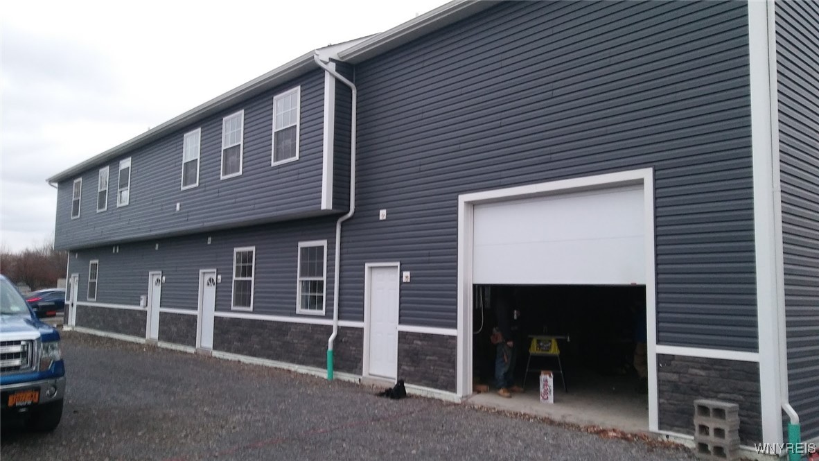 2901 S Park Avenue, Lackawanna, New York image 2