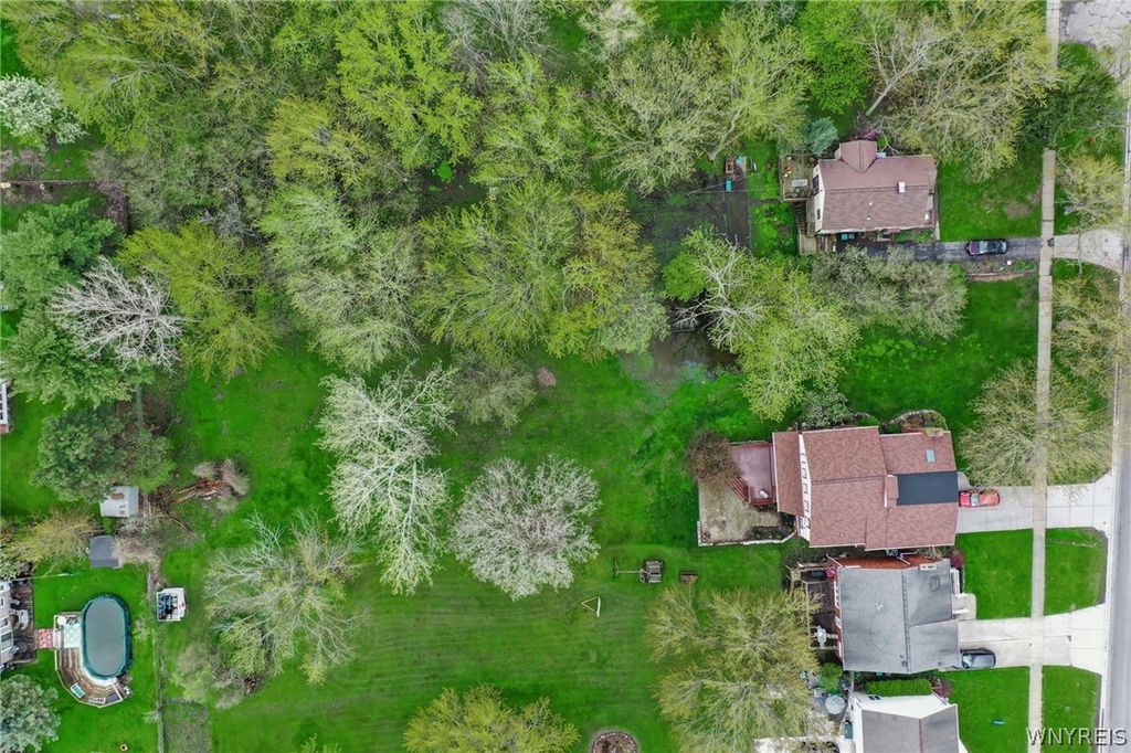 Photo of 599 Niagara Street, Tonawanda, NY 14150 (MLS # B1679315)
