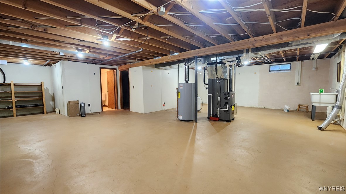 Batavia City, New York 14020, United States, 2 Bedrooms Bedrooms, ,3 BathroomsBathrooms,Residential,Active,240866