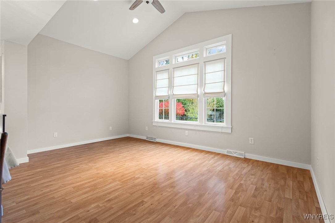 Batavia City, New York 14020, United States, 2 Bedrooms Bedrooms, ,3 BathroomsBathrooms,Residential,Active,240866