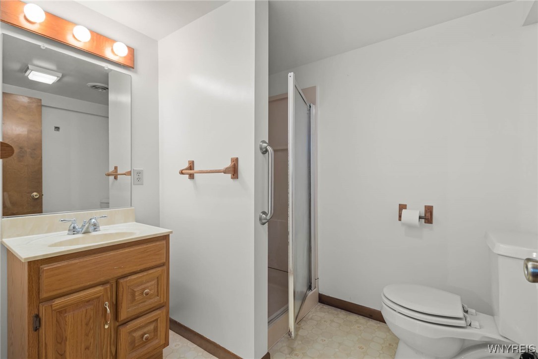 Batavia City, New York 14020, United States, 2 Bedrooms Bedrooms, ,3 BathroomsBathrooms,Residential,Active,240866