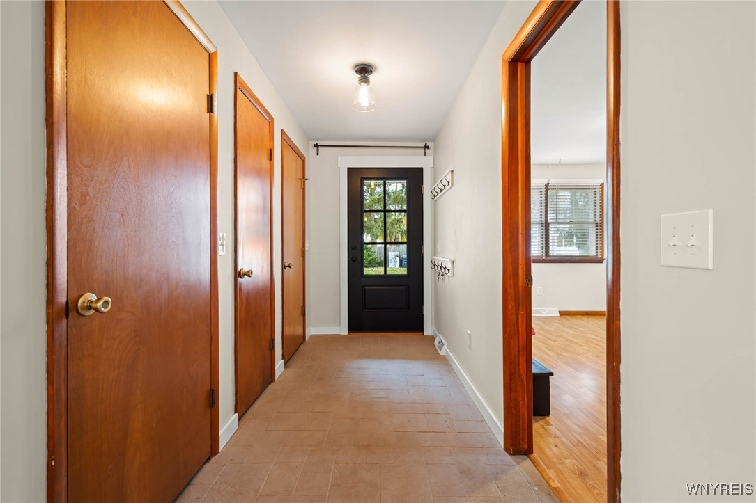 Batavia City, New York 14020, United States, 2 Bedrooms Bedrooms, ,3 BathroomsBathrooms,Residential,Active,240866