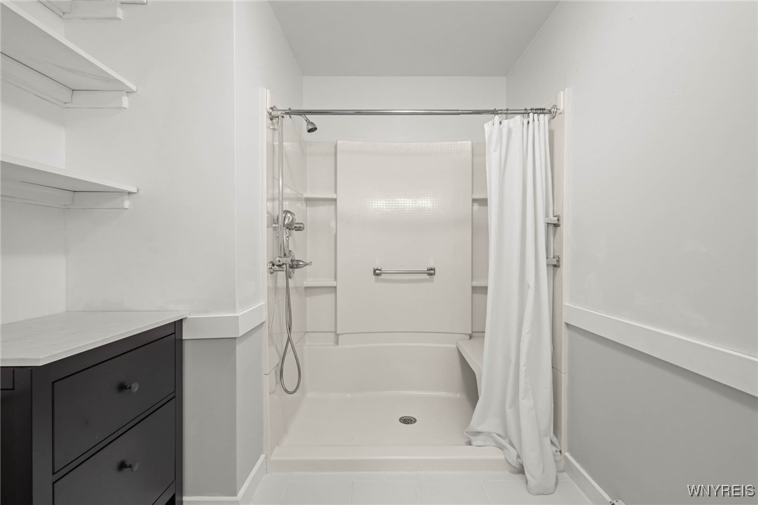 Batavia City, New York 14020, United States, 2 Bedrooms Bedrooms, ,3 BathroomsBathrooms,Residential,Active,240866