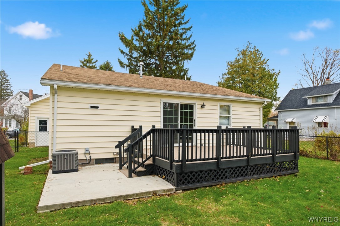 Batavia City, New York 14020, United States, 2 Bedrooms Bedrooms, ,3 BathroomsBathrooms,Residential,Active,240866