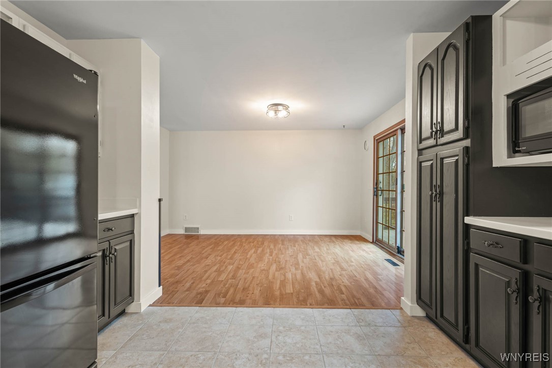 Batavia City, New York 14020, United States, 2 Bedrooms Bedrooms, ,3 BathroomsBathrooms,Residential,Active,240866