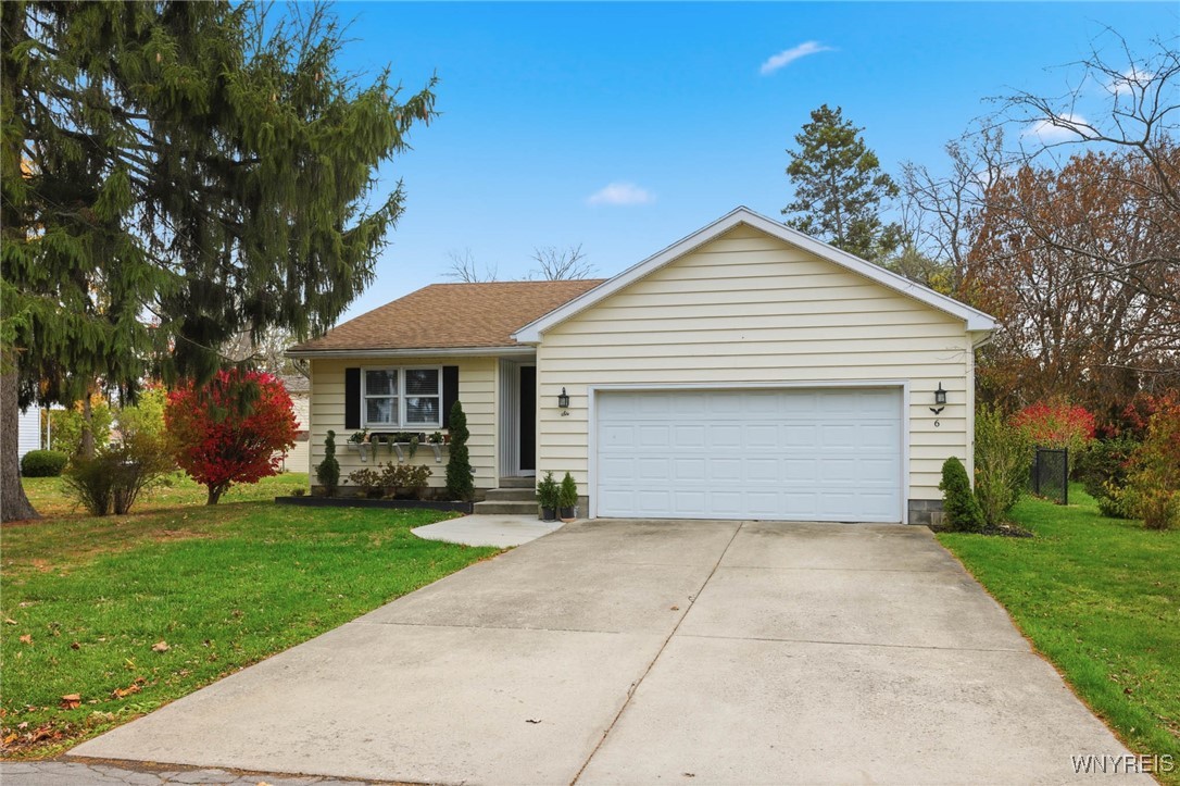 Batavia City, New York 14020, United States, 2 Bedrooms Bedrooms, ,3 BathroomsBathrooms,Residential,Active,240866