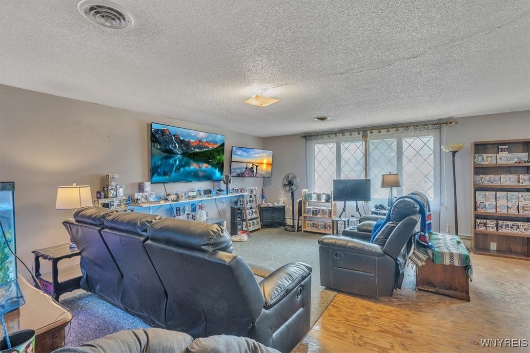 642 Shad Street, North Tonawanda, New York image 4