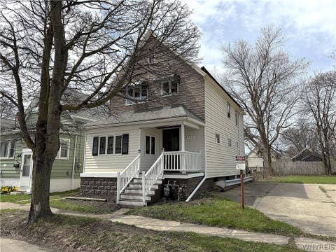 Multifamily For Sale - 134 Kelburn Street<br/> Buffalo, NY 14206