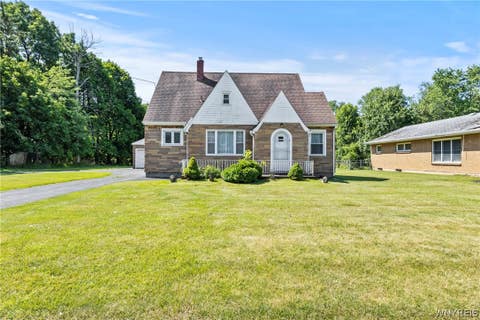 Photo of 1419 Maple Road, Amherst, NY 14221 (MLS # B1703700)