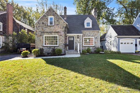 47 Danbury Lane Buffalo NY 14217